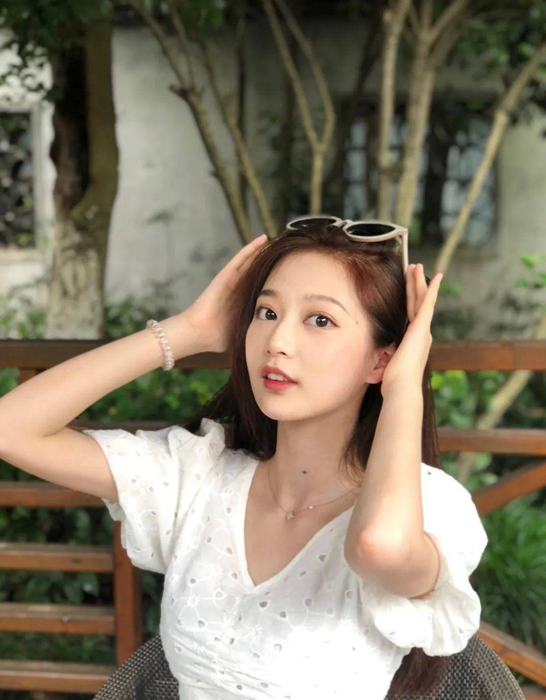 中传媒最美学姐冯琳_卫视_献词_女神