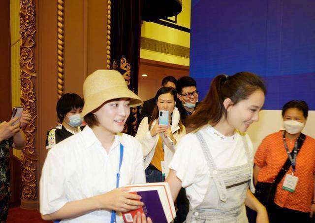 孙俪孙茜重聚,主仆cp再同框!