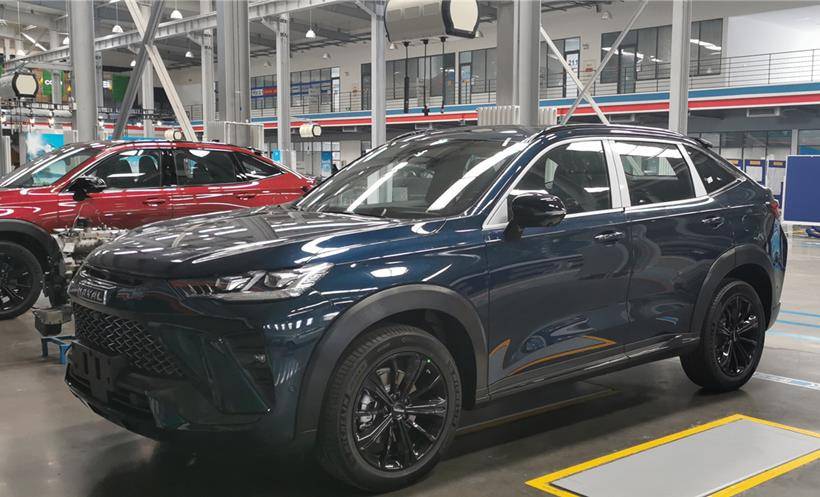 全新哈弗h6轿跑版现身,造型帅气且动感,宽度超1米9,搭2.