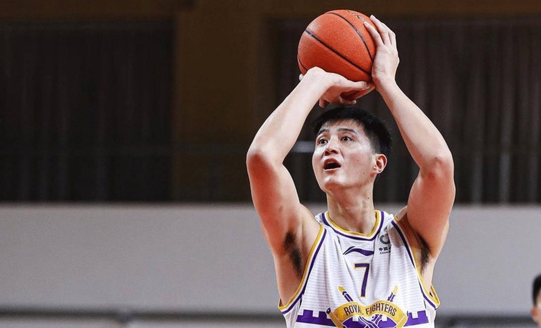 曝北京首钢送走李慕豪入局周琦争夺战,辽篮希望渺茫,北控无奈!