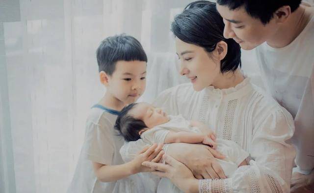 誓死不嫁豪门,冠军刘璇自曝"结过4次婚":嫁给爱情的女人真狠_王弢