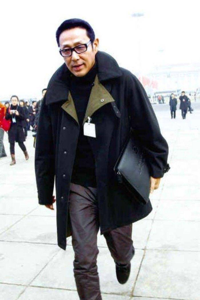 67岁的陈道明穿着大方,不显老,很有气质_时尚_衣服_年龄