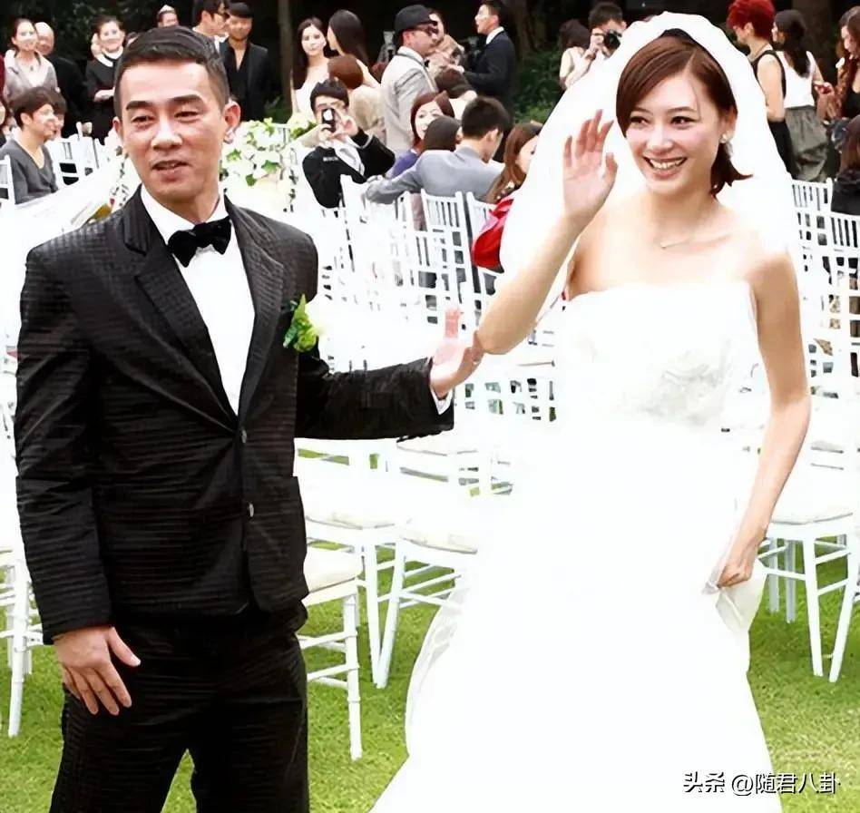 应采儿庆祝40岁生日,两个儿子跳舞为妈妈助兴,舞步痞帅像陈小春_舞蹈