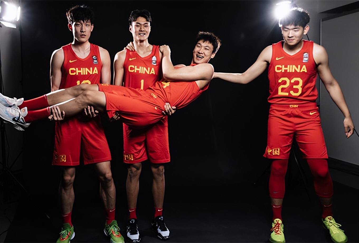 中国u19男篮12位小将资料,一点与三强存"差距"_身高_球员_比赛