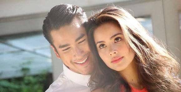 泰星nadech是泰国奥地利混血演员/模特,出生于1991年,他也出演过多部