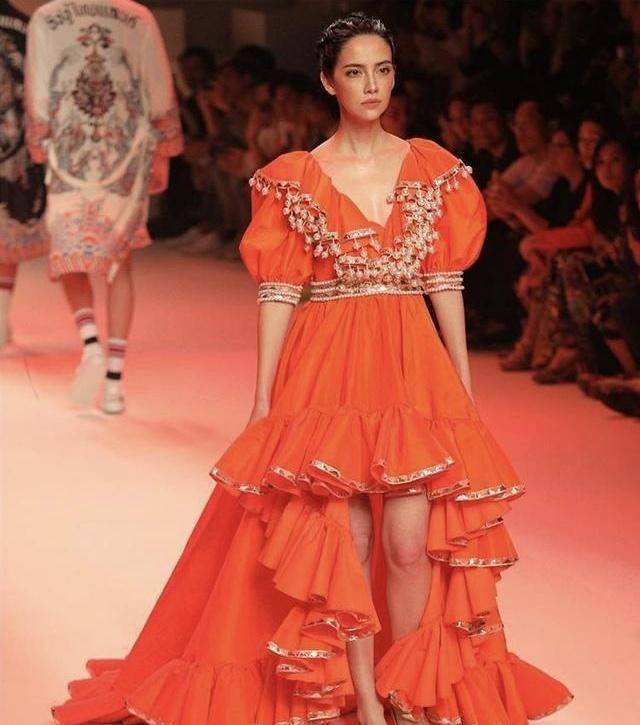 泰国曼谷时装周盛大开幕,你想看谁的走秀?_pancake_衣服_元素
