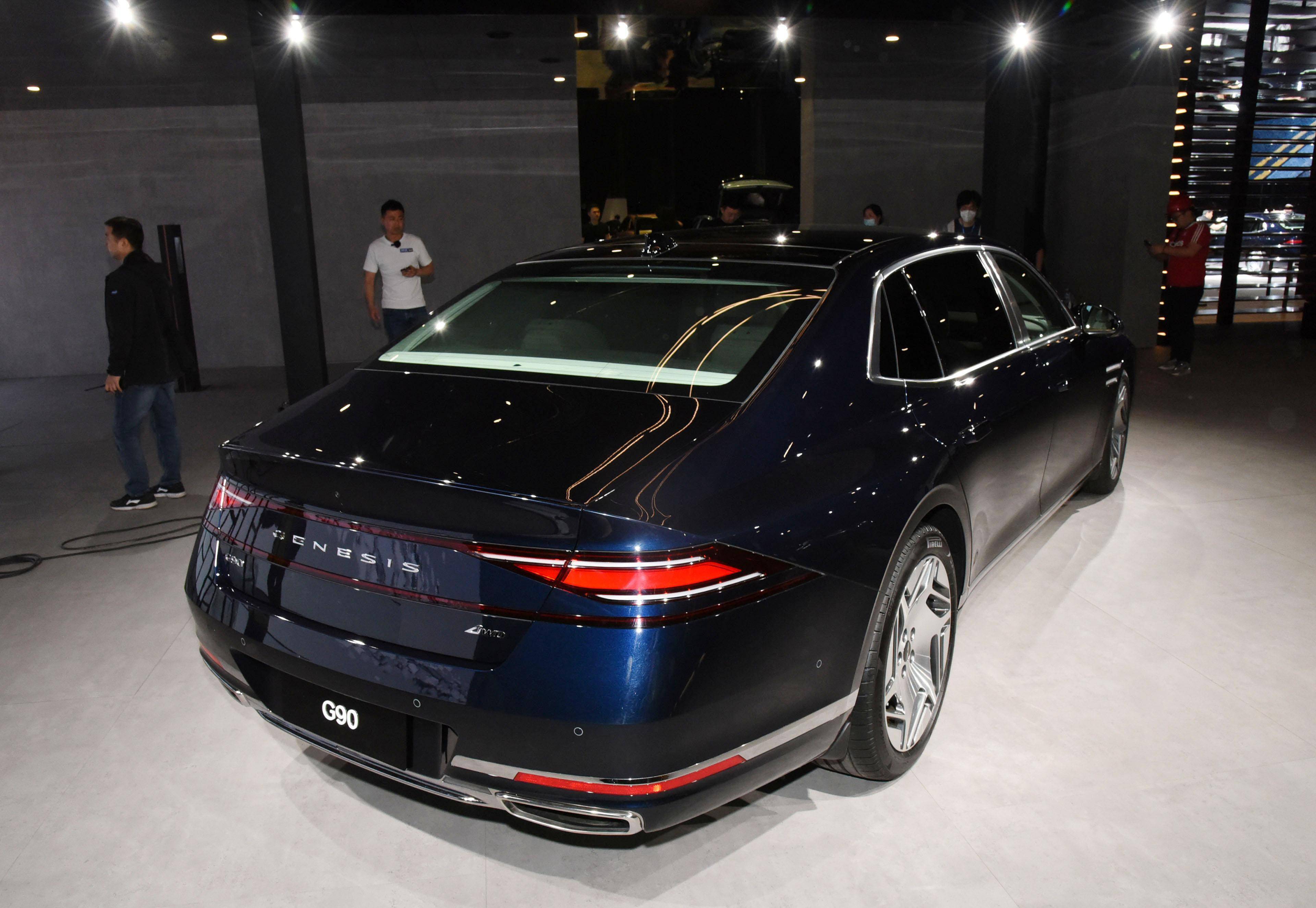捷尼赛思g90,对标奔驰s级,8月上市,预售718万元起