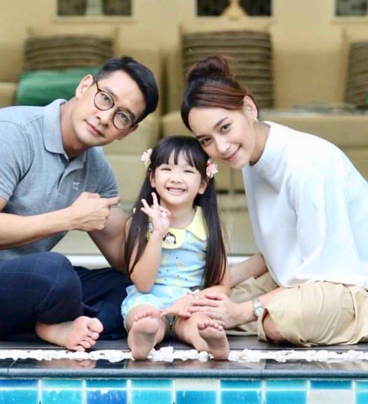 泰剧女星bee从清纯到恶毒,现在凭借《妻不择食》再度翻红_pong_小三