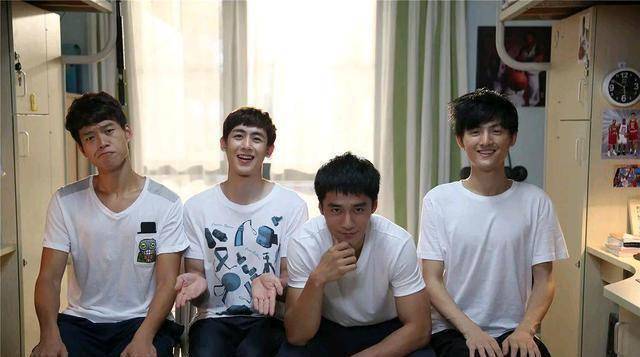 的是尼坤的中文很不错,吐字清晰发音也标准,而且唱得也非常富有感情