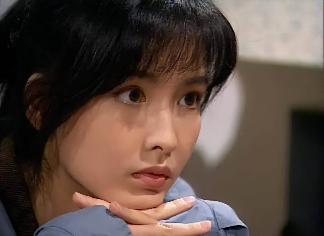 盘点香港影坛最美的十位女星,张敏,李嘉欣上榜,关之琳屈尊第三_电影史