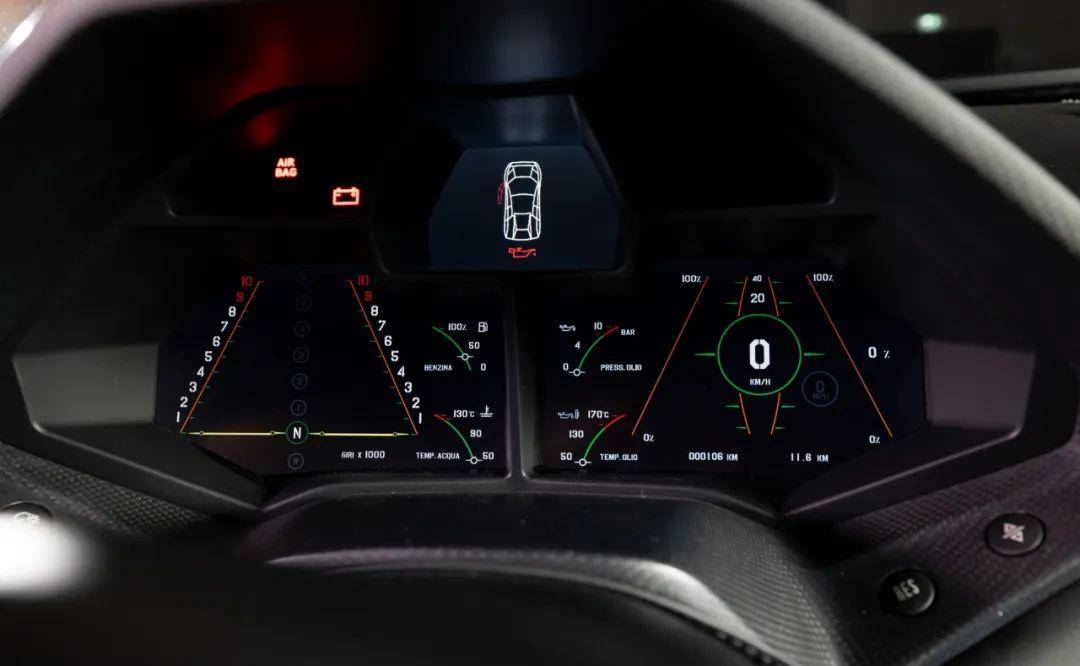 限量20台的兰博基尼雷文顿似乎并不受人待见!_搜狐汽车_搜狐网