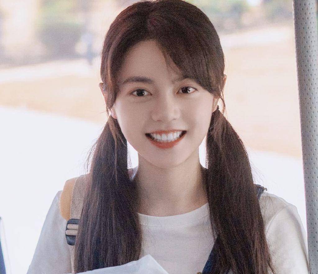 吴磊蒋依依颜值演技一直能打,他们真的鲨疯了!_小时候_刘星_脸蛋