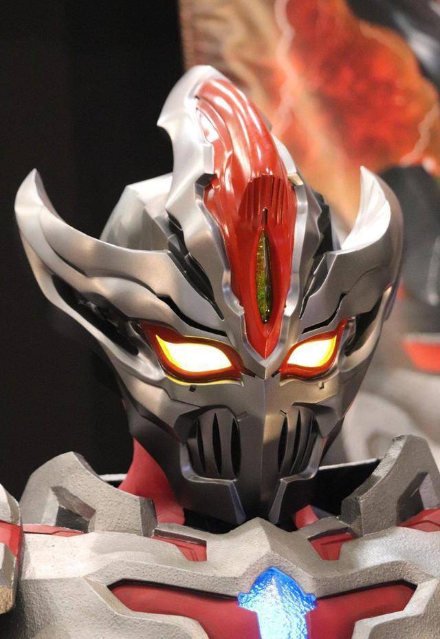 特利迦奥特曼:黑暗巨人三小队皮套实物新老婆提前预定卡尔蜜拉_身材