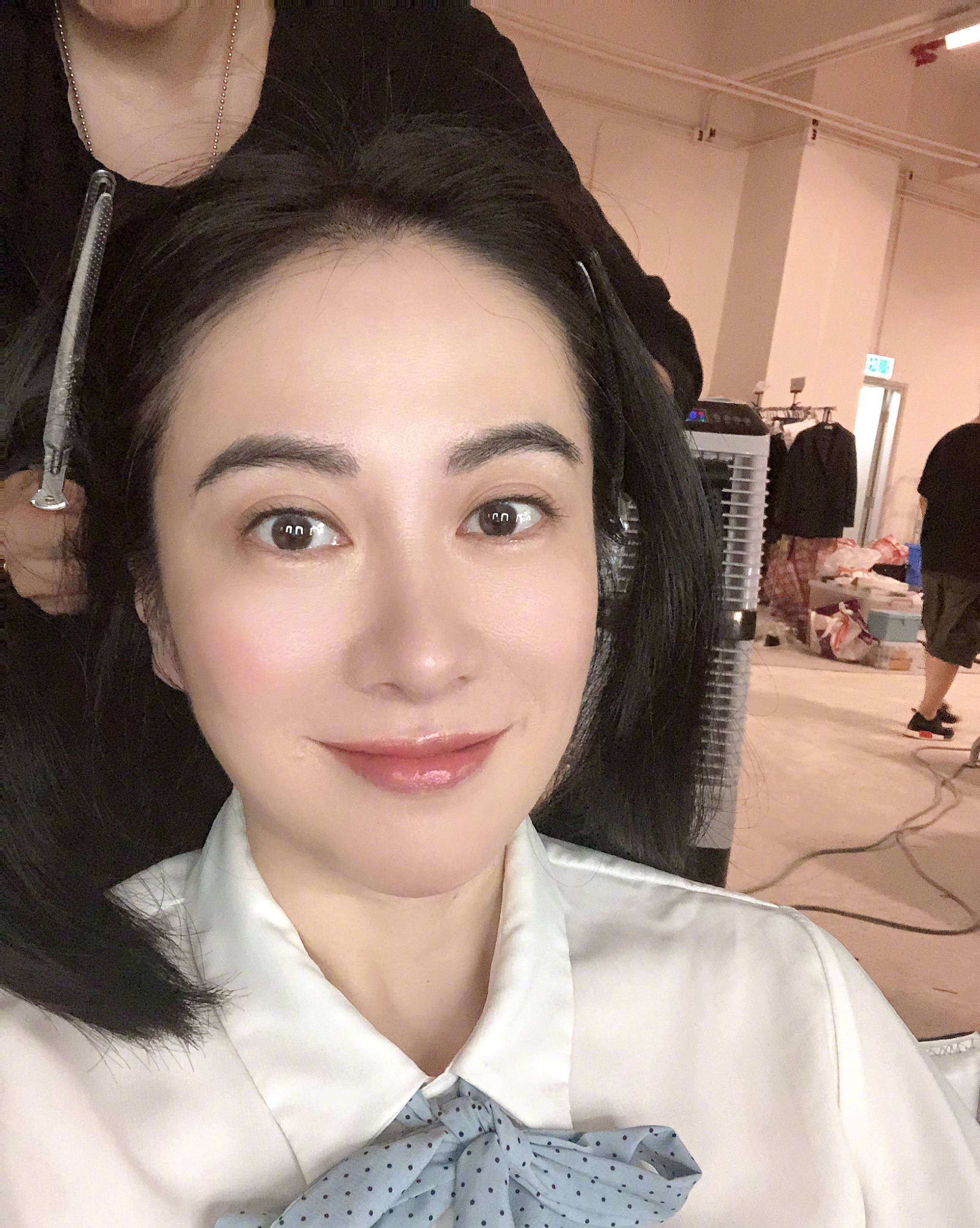 叶璇晒婚纱照疑官宣喜讯 面露灿烂笑容幸福甜蜜-搜狐大视野-搜狐新闻