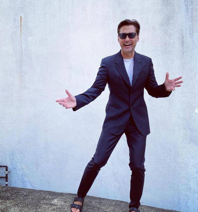 哥哥肚子大,三弟白发,但二哥依然时尚_王盛德_电影_视频