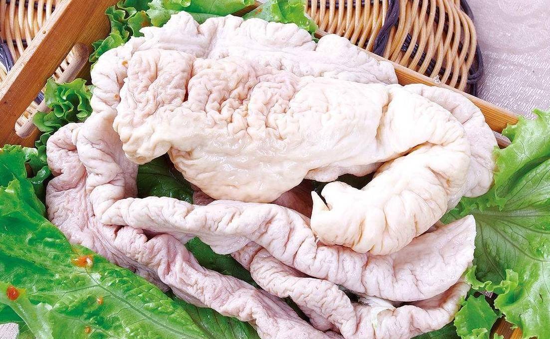 清洗猪大肠时,不要用盐跟碱洗,换成"它",猪大肠很容易洗干净_清水