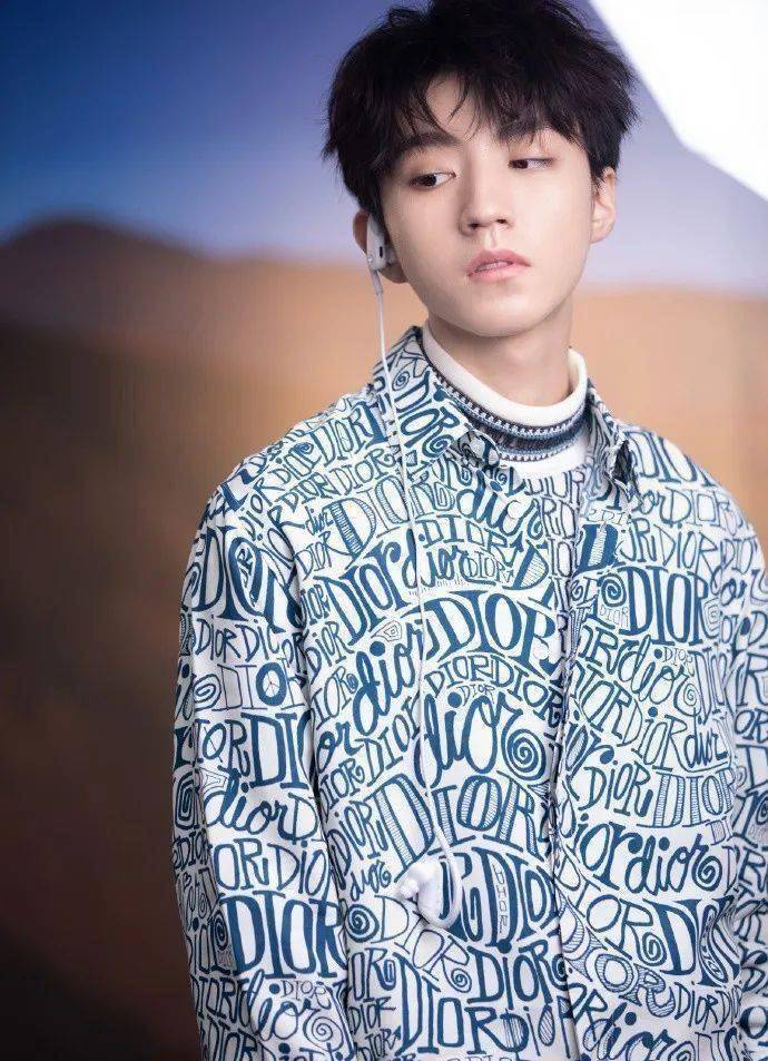 王俊凯_语言_质疑