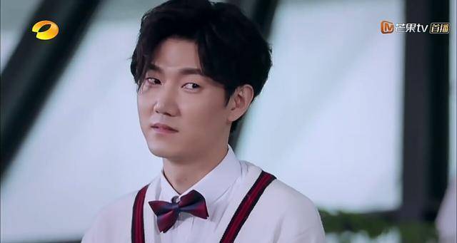 王晰:一个在毁掉人设道路上快乐奔跑的boy!_阿云嘎_老干部_画风