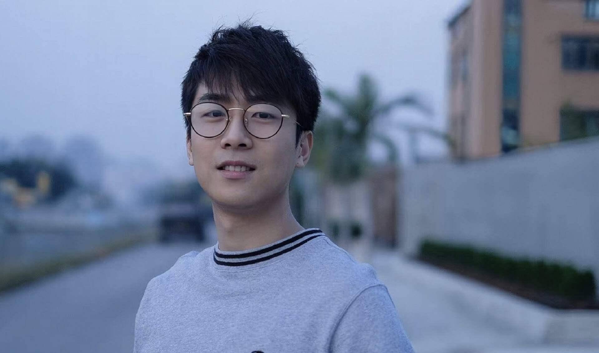 tvb知名男星迎新恋情,四年换四女友,获封"现代韦小宝"_阮政_女子_传媒