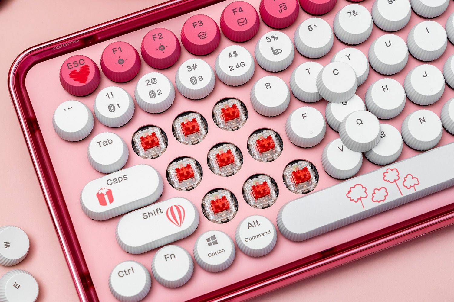 老婆过生日送了雷柏ralemo Pre 5键盘，办公室女同事都问是啥型号