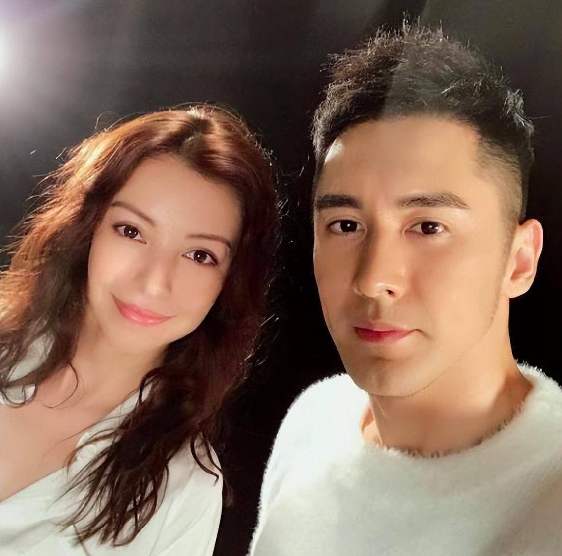 沙溢在近年因为花边新闻的事情闹得沸沸扬扬,据悉胡可亲自赶到芒果台