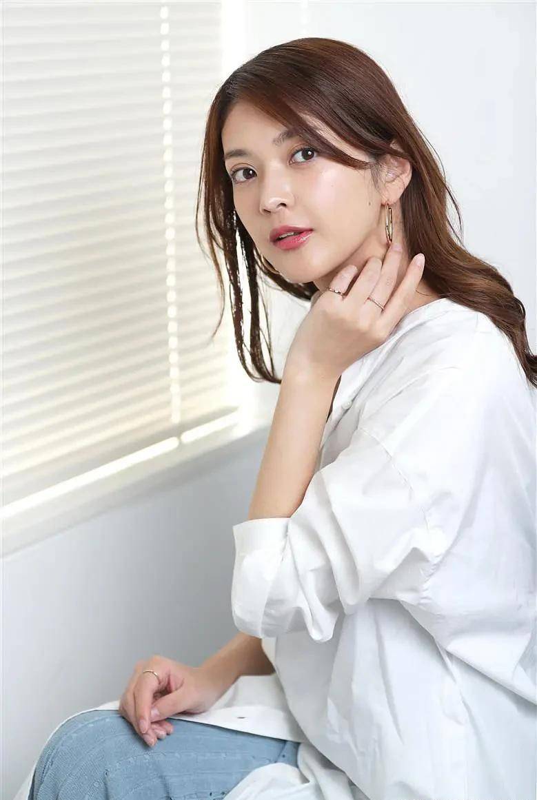 33岁的模特田中道子,考上了一级建筑师,身高172cm的国外美女_时候