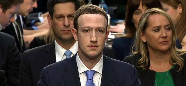 10年前一部高分电影,挖出了扎克伯格真实嘴脸,唯利是图两面插刀_马克