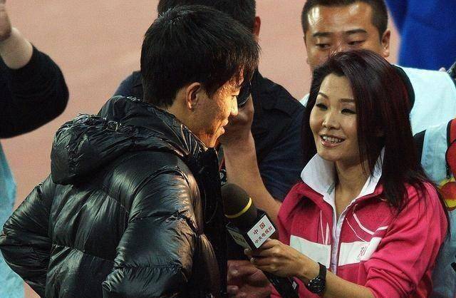 采访界的泥石流:"顿感"陆幽,"爹味"张斌,"一根筋"冬日娜_宁潇函_什么