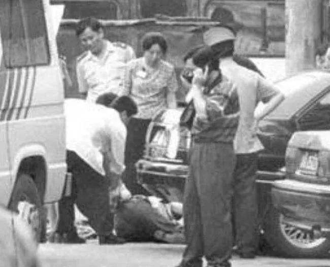 张君覆灭记:9年害28人,引上万军警围捕,最后却因
