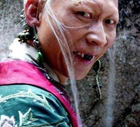 因长相吓哭过蒋雯丽,本以为他女儿会很丑,照片却很惊艳