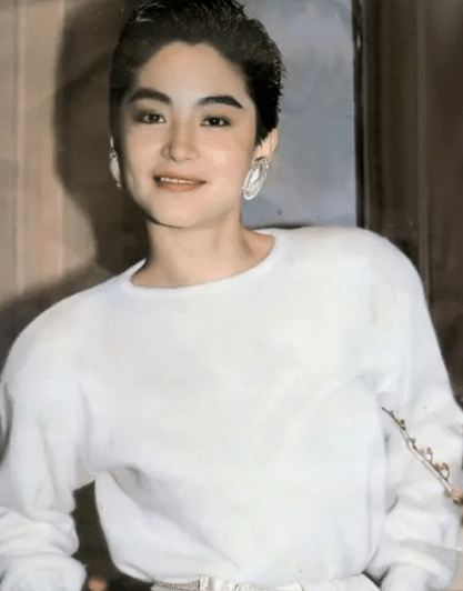 曝林青霞伤心离港,丈夫携私生子认祖获100y财产,小三正脸首曝光_邢李