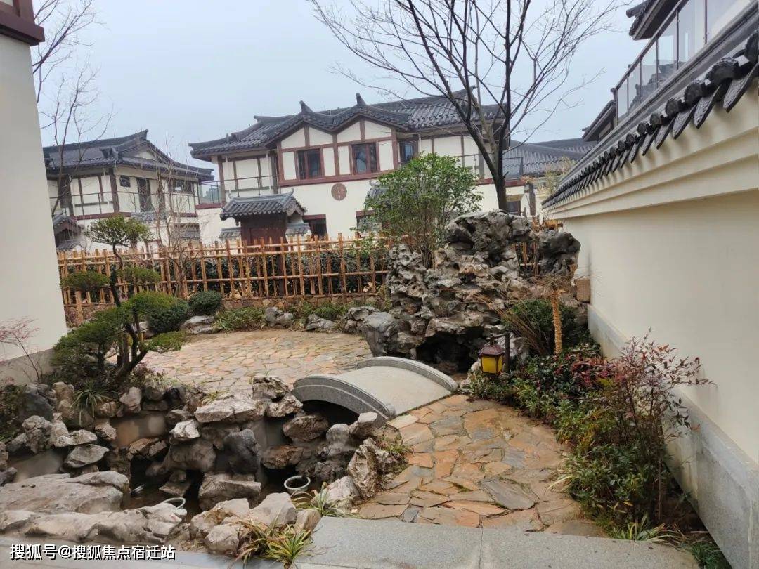 大唐璞仕酒店坐落于唐潮·十二坊间,为项目自持酒店,毗邻唐潮院子