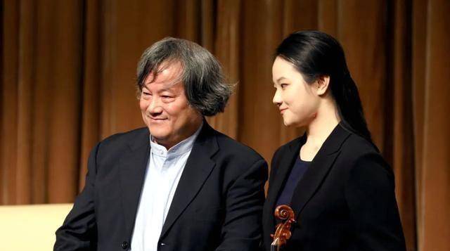 上海电影人追忆名导汤晓丹,他曾执导《南征北战》《渡江侦察记》_活动