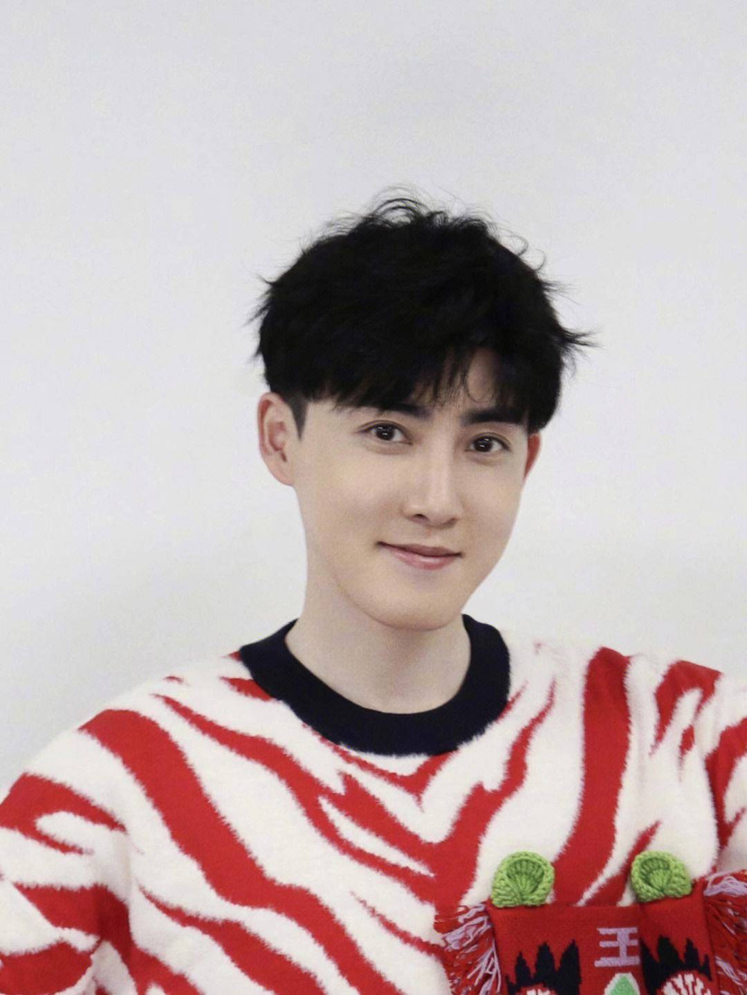 张睿哭诉被拒绝参加《披荆斩棘的哥哥》:心中的歌手梦想何时能实现?