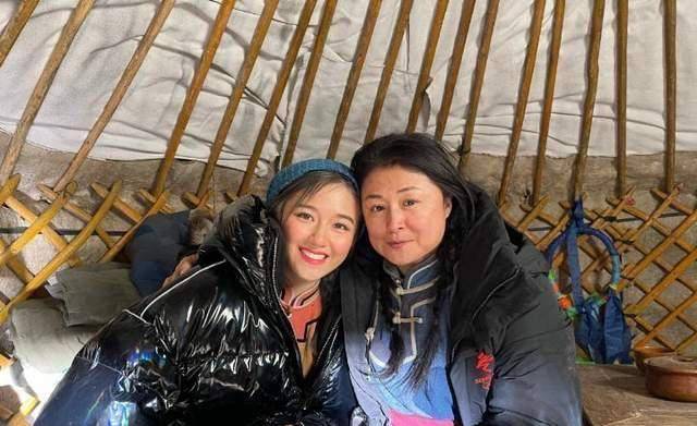 李兰迪发文悼念于月仙,最用心最令人动容,但有些评论也最可恨_妈妈