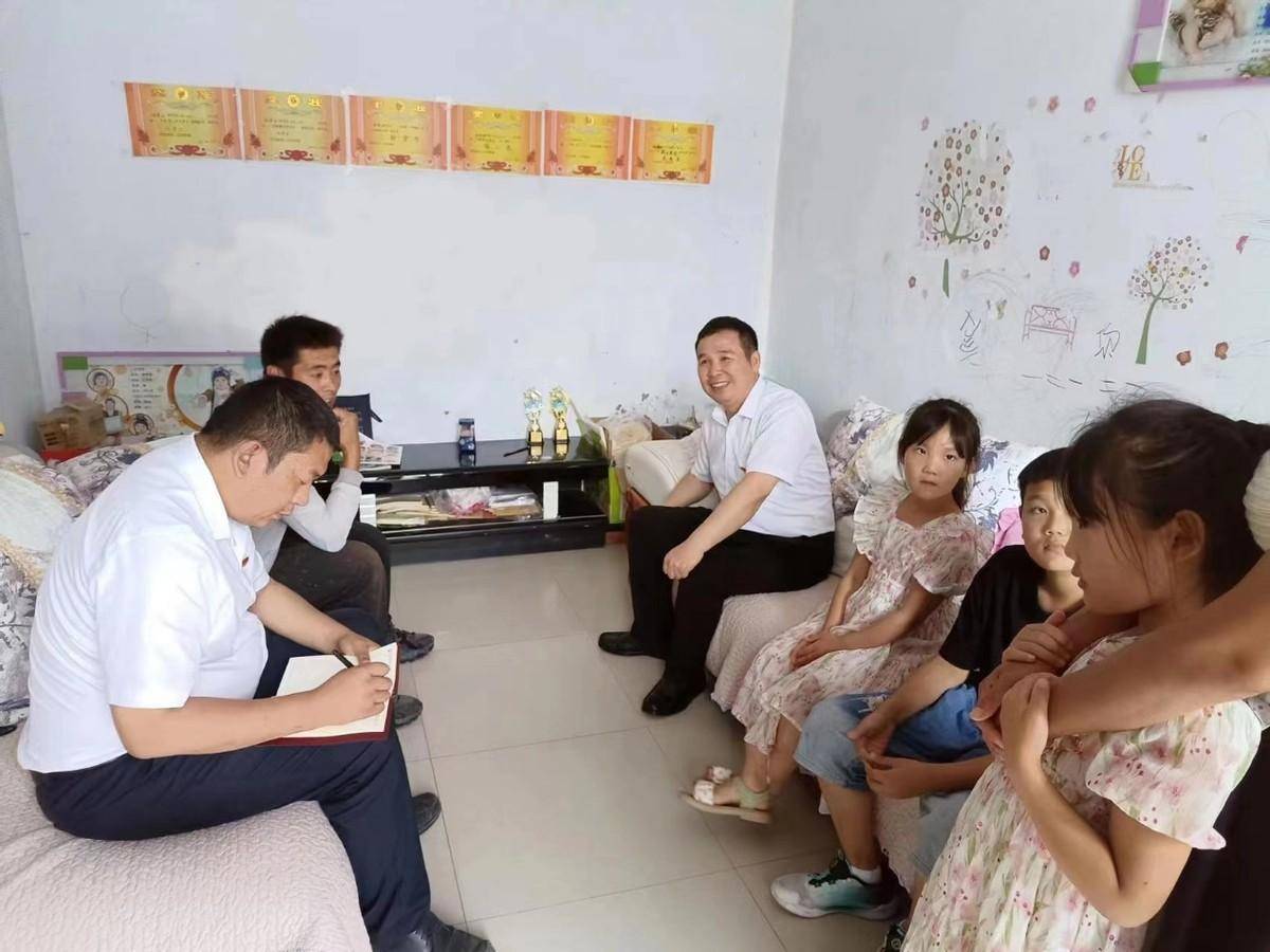 淮阳齐老乡:走访慰问送温暖 助力文明幸福星_帮扶_生活_刘琨