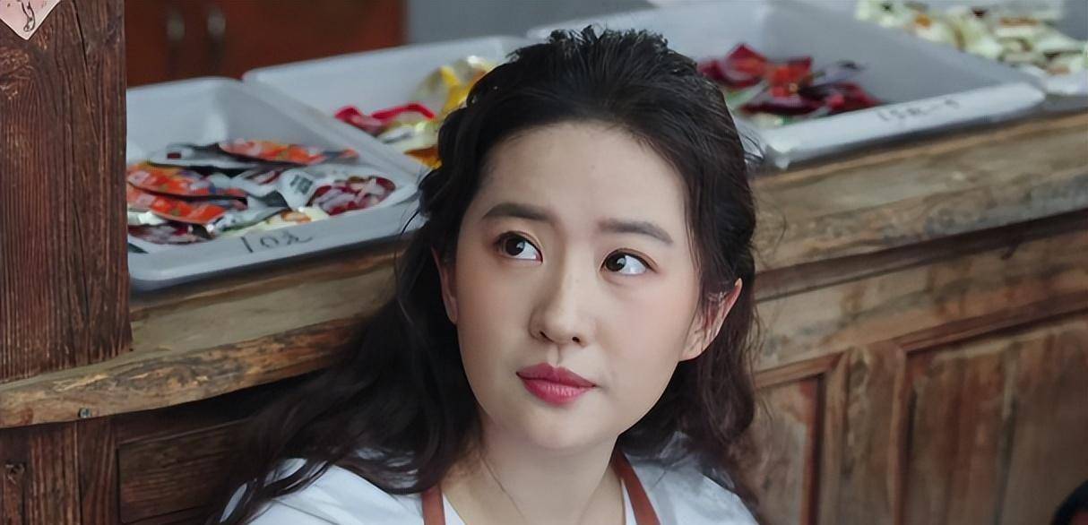 刘亦菲打破畸形审美,那又怎样?美不应该是标准化的_因为_观众_时候