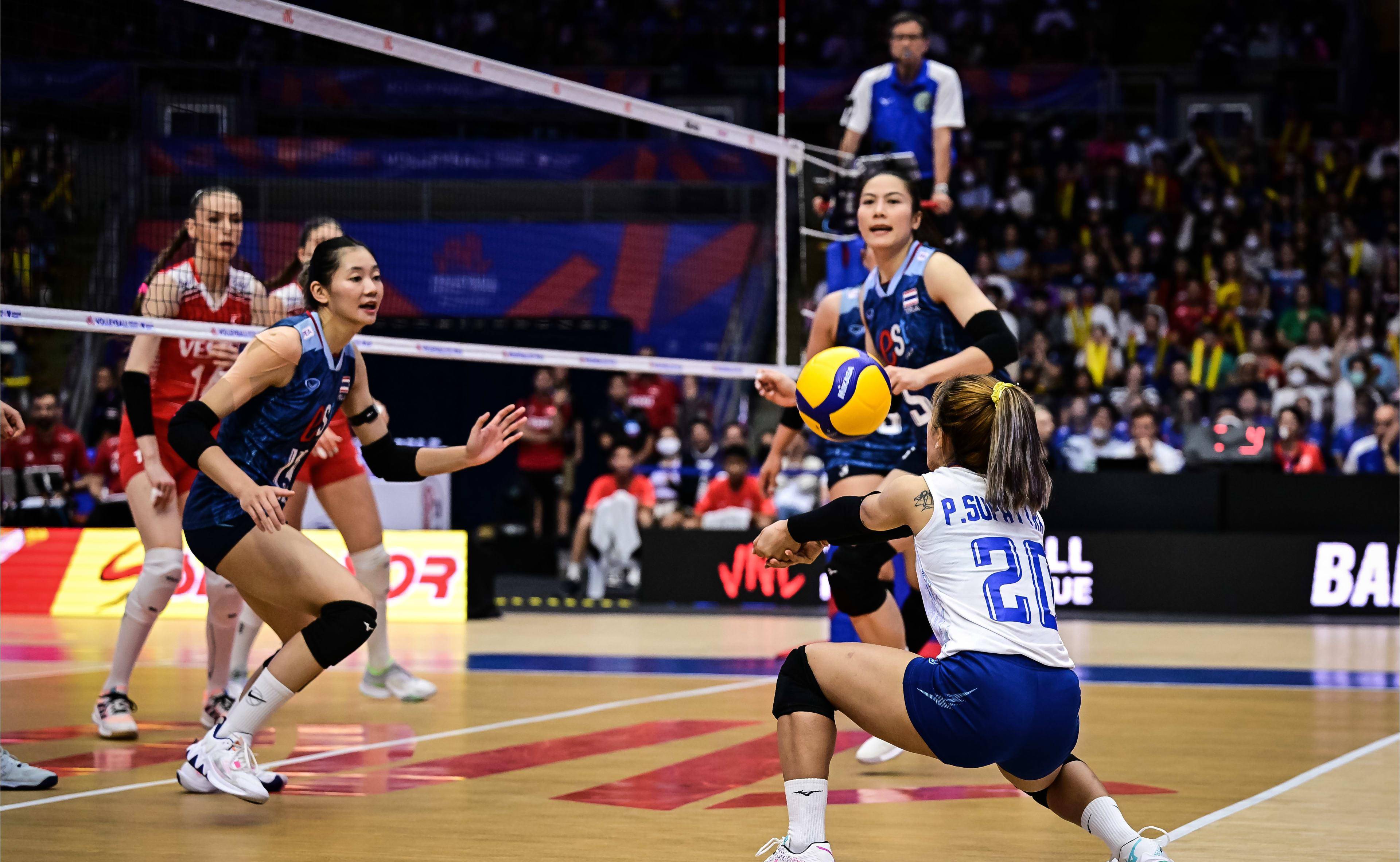 泰国女排成鱼腩,主场氛围却让人羡慕,送对手锁定八强_土耳其_得分