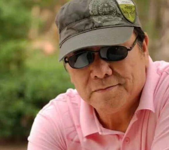 还有《三山五出贺新春》,《黄河,泰山》等几十台电视综艺晚会获央视及