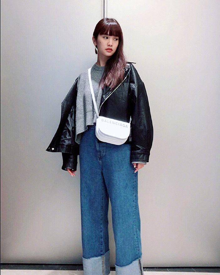 杨丞琳剪回齐刘海,颜值回到少女时期,笑称现在的长度很清爽_时尚_牛仔