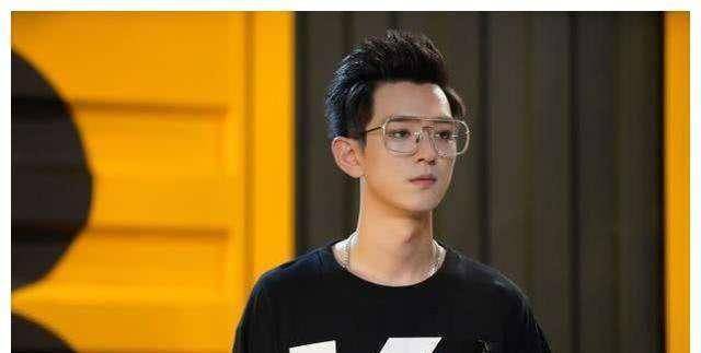 亲爱的打榜众多男神,有没有你最心仪的他呢?_韩商言_标签_战队