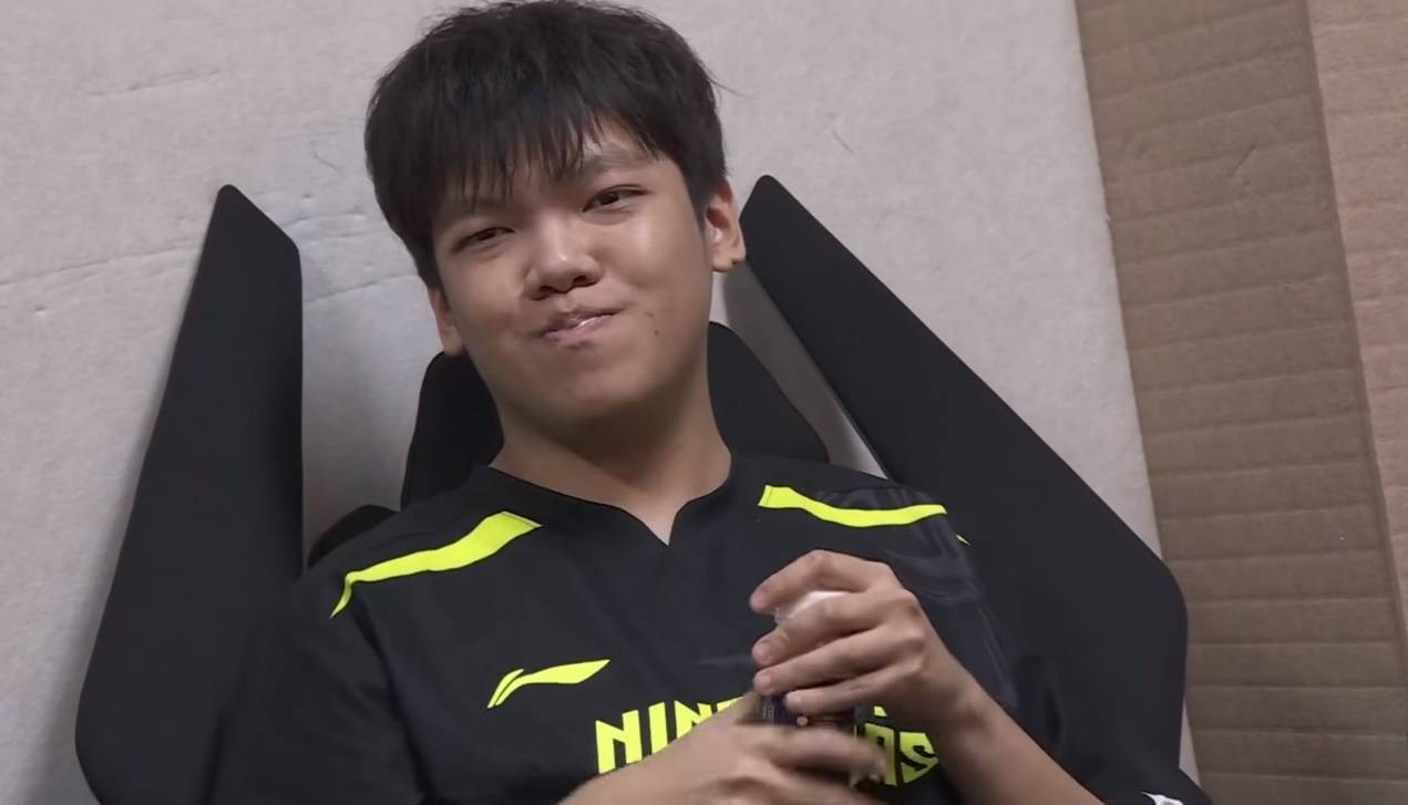 theshy当场笑出声,lpl五杀事件引热议,wbg请求失败,对手无奈了_比赛