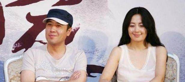 于和伟罕晒近照,隐婚多年的妻子,竟在圈内不是大家熟悉的她_实力_娱乐
