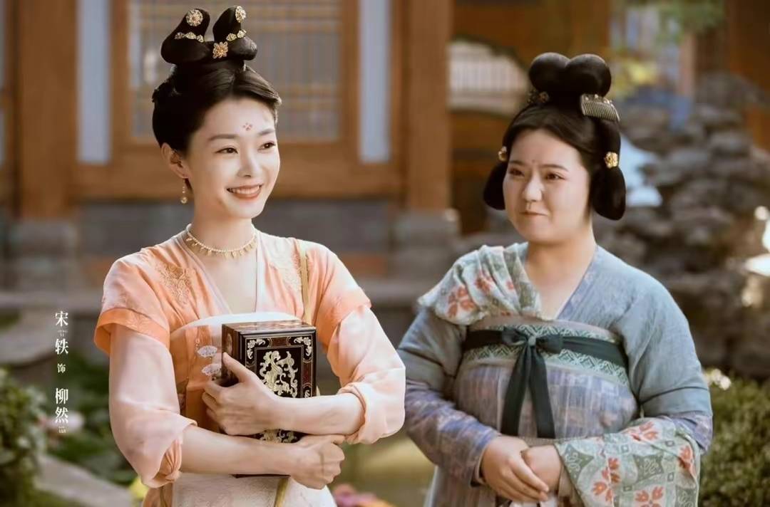 宋轶新剧女扮男装,白衣造型长相清秀,我们的女神瞬间变男神.