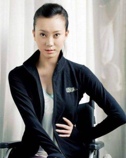 为了刘岩,电视名导郎昆分手给他生女儿的上海名模马艳丽,马艳丽_训练