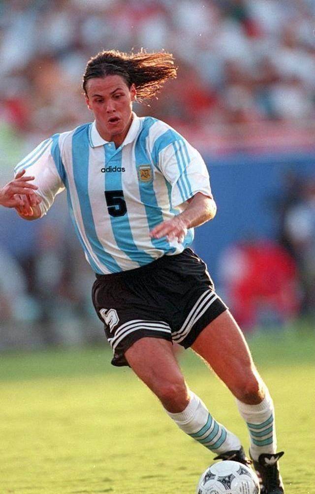 群星云集时代十大绿荫王子天下足球十年前评选_效力_米兰_人物