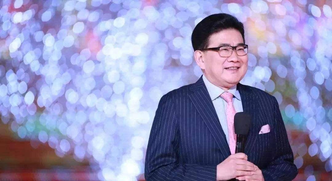 后来证明金星说的小人就是曹可凡,两人一直有过节,但至于到底是对谁错