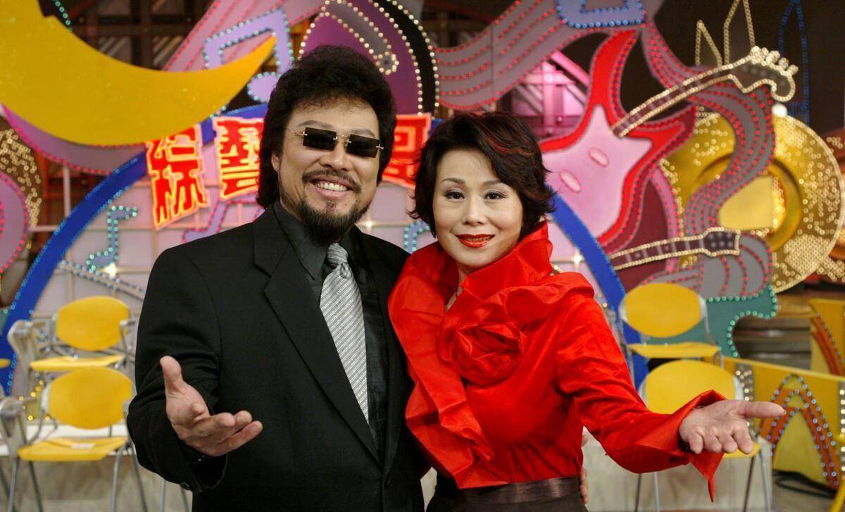 他是台主持界一哥,娶了国外女人做妻子,却以分手收场_台省_张菲_内地