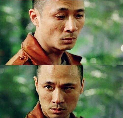 同一发型切换多个角色!吴镇宇留圆寸那两年,演技真的好惊艳!