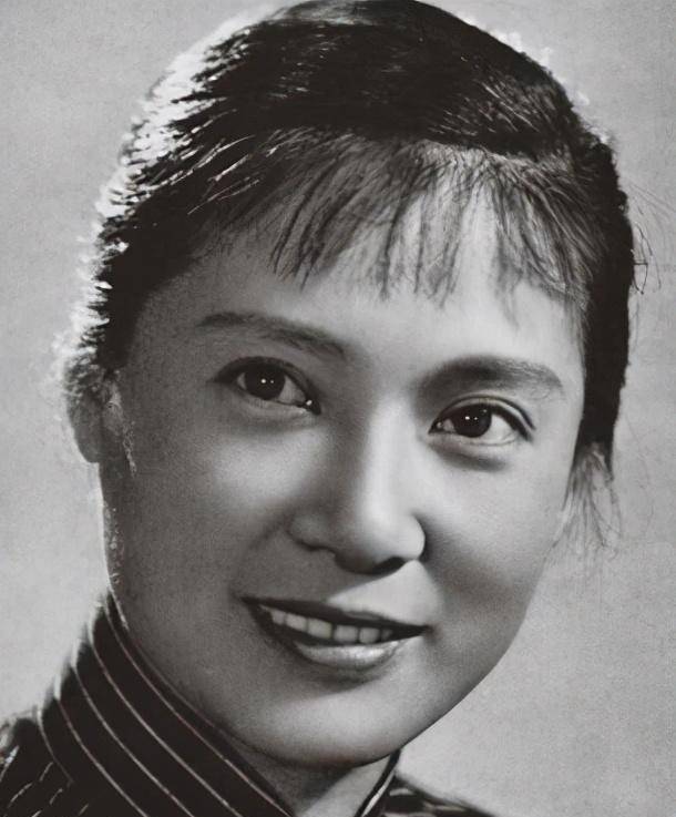 艺术家秦怡:丈夫不忠诚亲妹妹,遭儿子打说,年近100岁仍拍戏_电影_生活